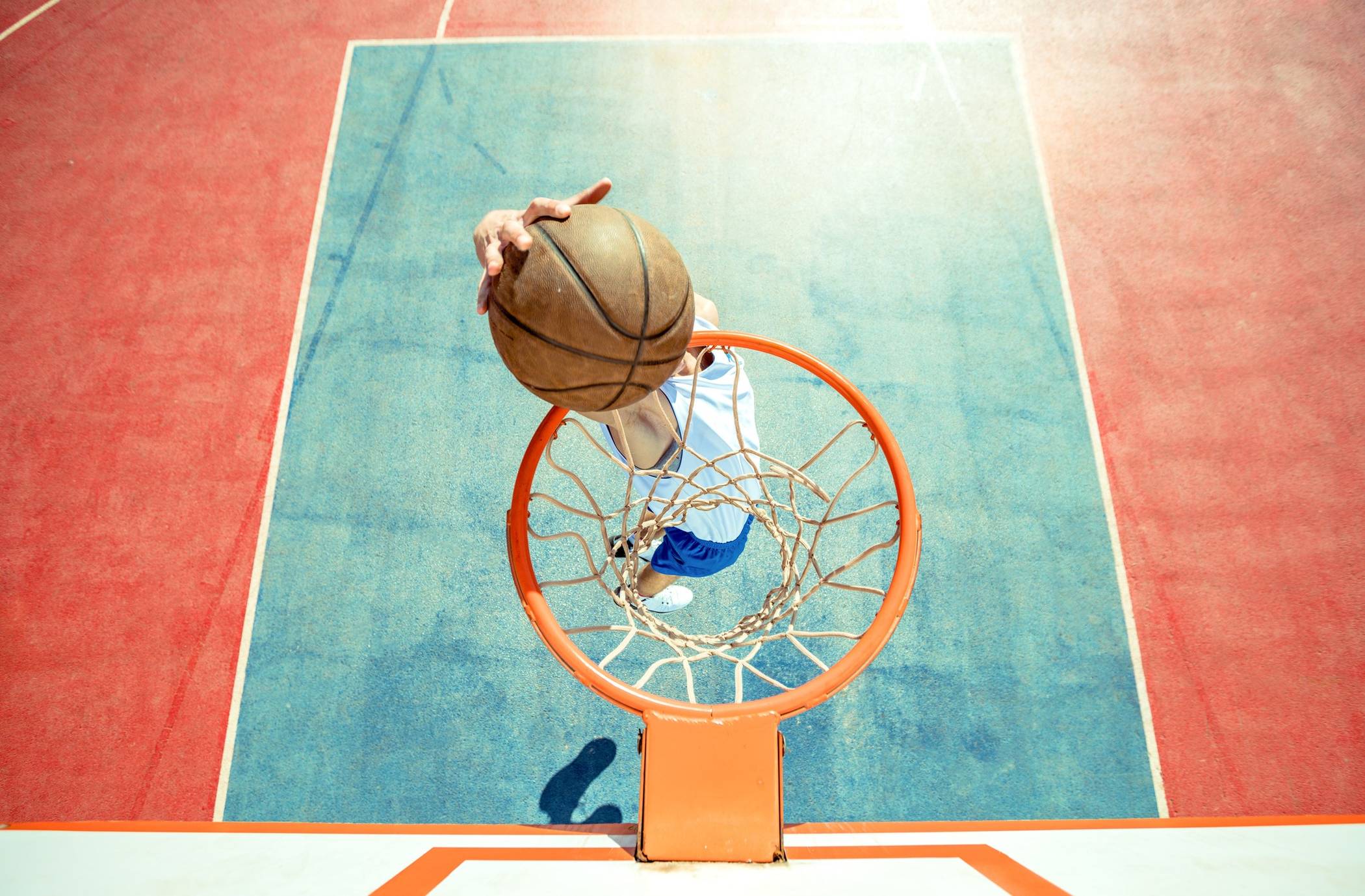 Neue Basketballkörbe in BBZ-Halle