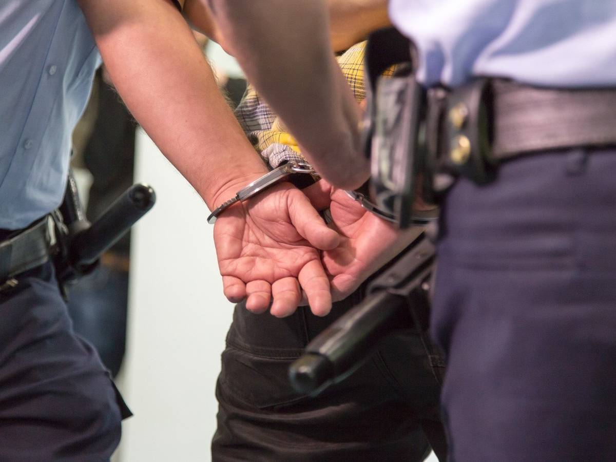 Polizei nimmt mutmaßlichen Drogenhändler fest